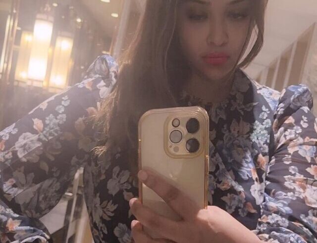 कौन है यह मॉडल