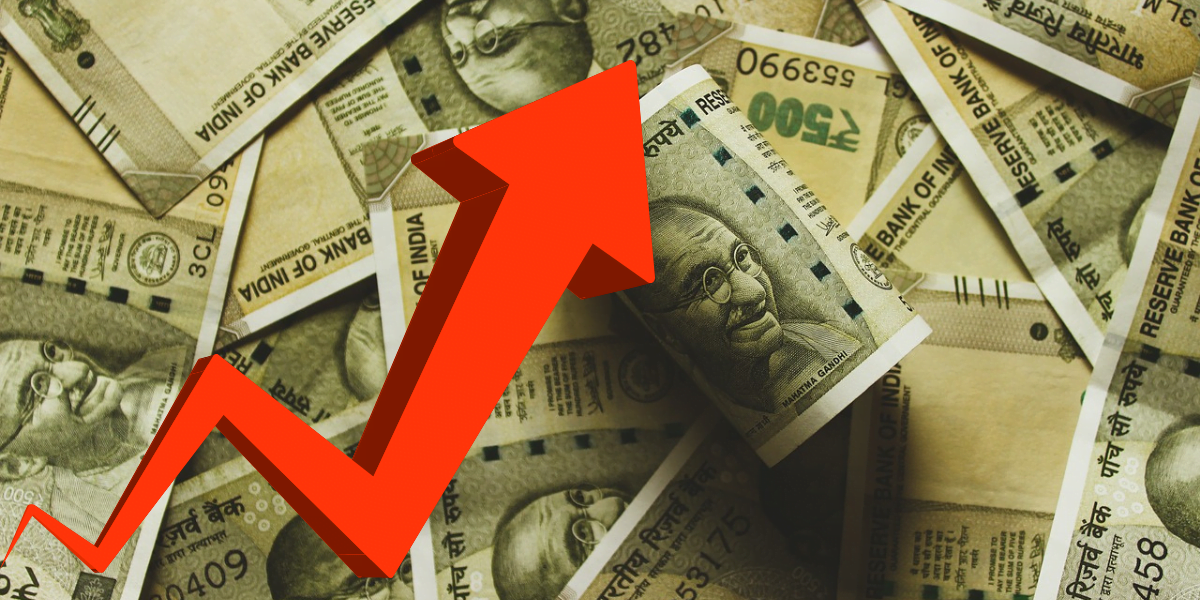 Dollar के मुक़ाबले रुपया 2 पैसे बढ़कर 82.99 पर पहुंच गया