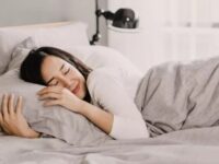 Study: महिलाओं में नींद की कमी बढ़ाती है हृदय रोग का खतरा