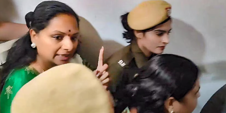 K kavitha : अदालत ने न्यायिक हिरासत सोमवार को तीन जुलाई तक बढ़ा दी